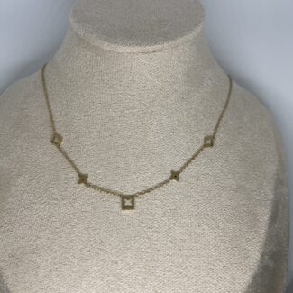 collier étoile trèfles or