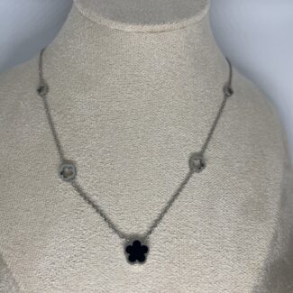 collier trefle argent noir